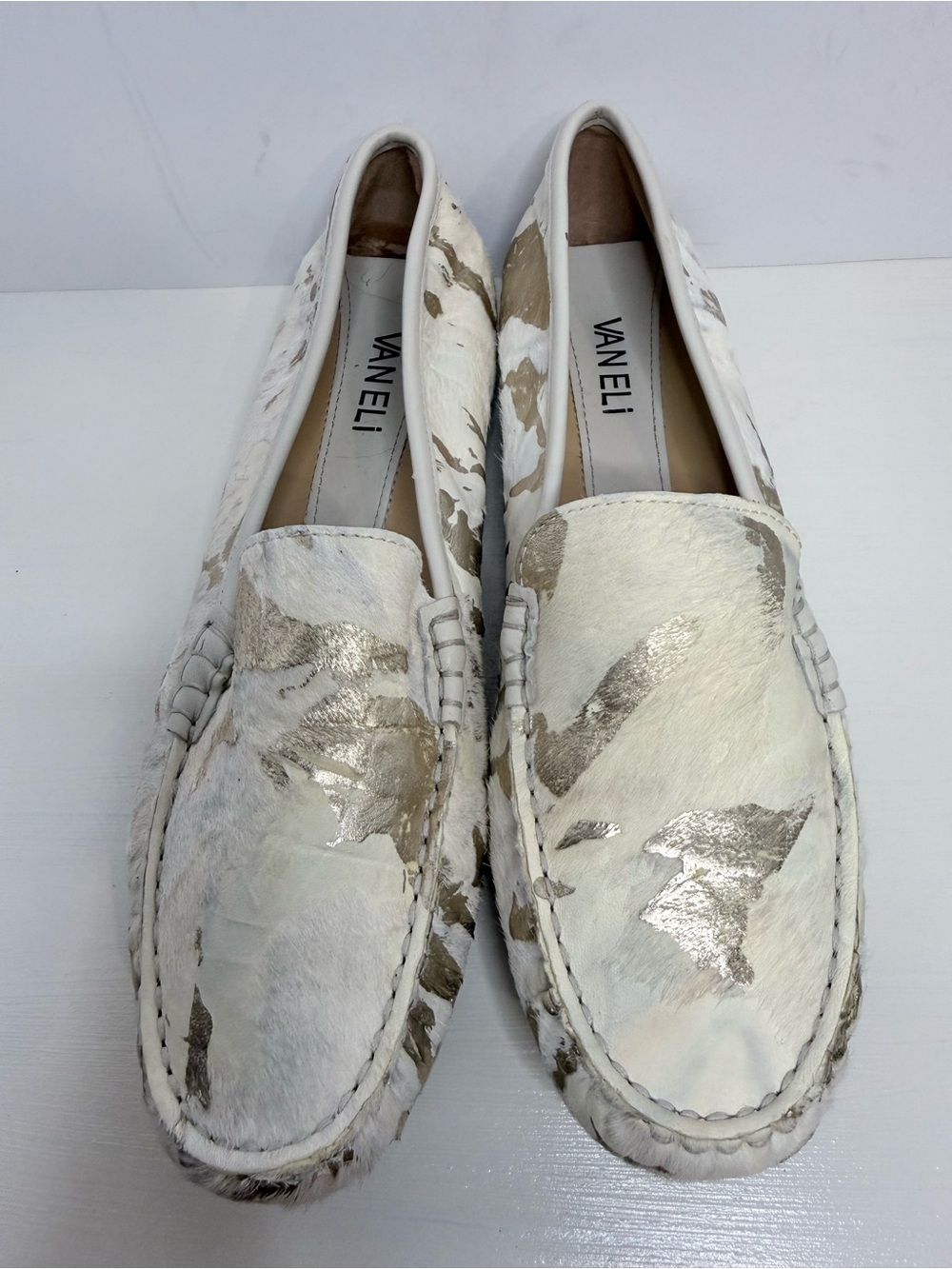 Vaneli White and Gold Metallic Haircalf Loafers  Driving Moccasins Size 8 M